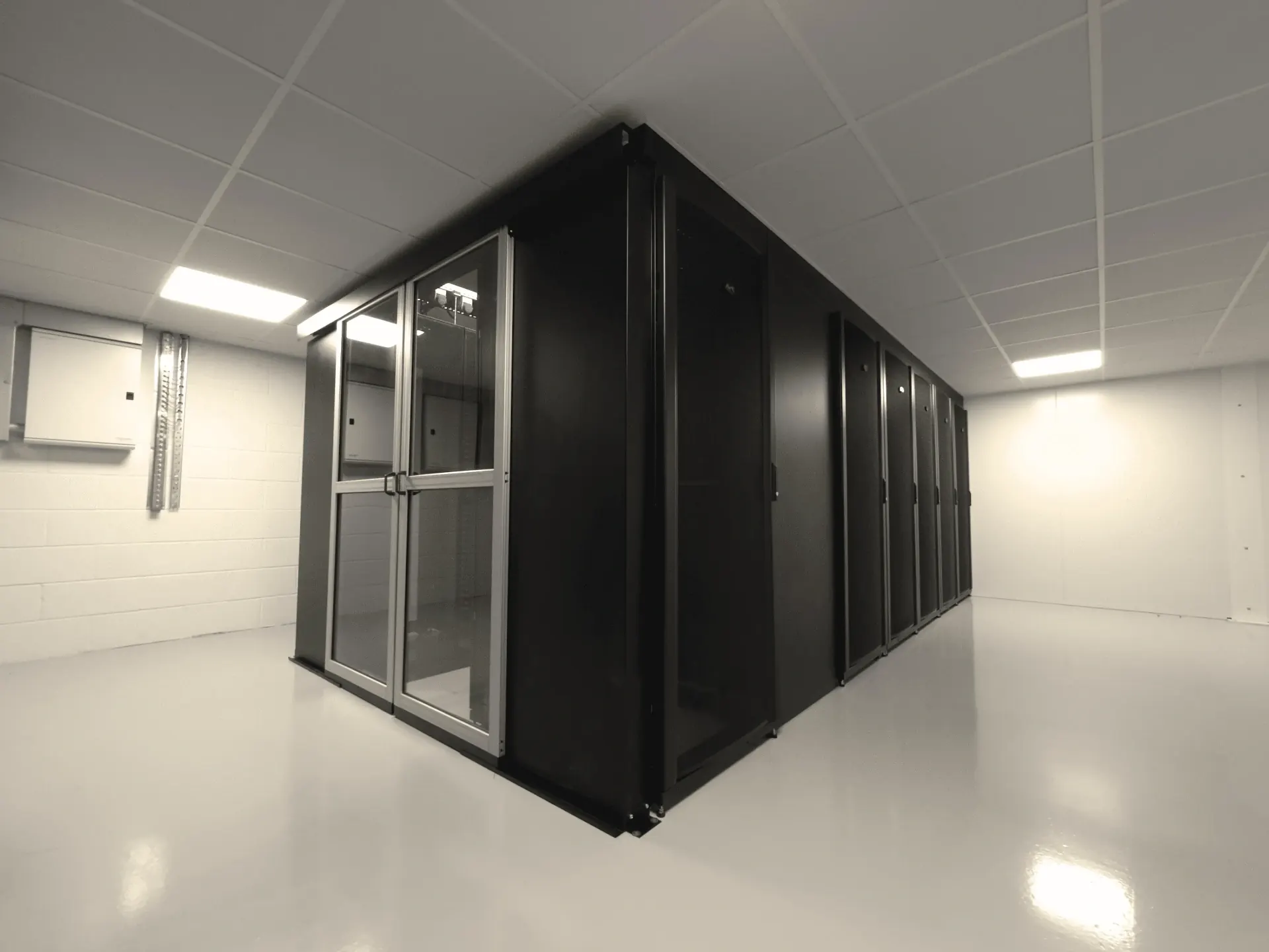 Secured private cage inside the Fast2host Cambridge data centre